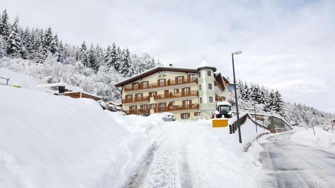 Appartamenti La Val Andalo Exterior foto